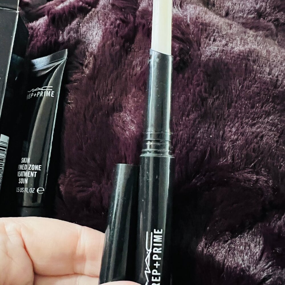 MAC Cosmetics Prep + Prime Skin Refined Zone Treatment and Prep + Prime Lip - Picture 4 of 4